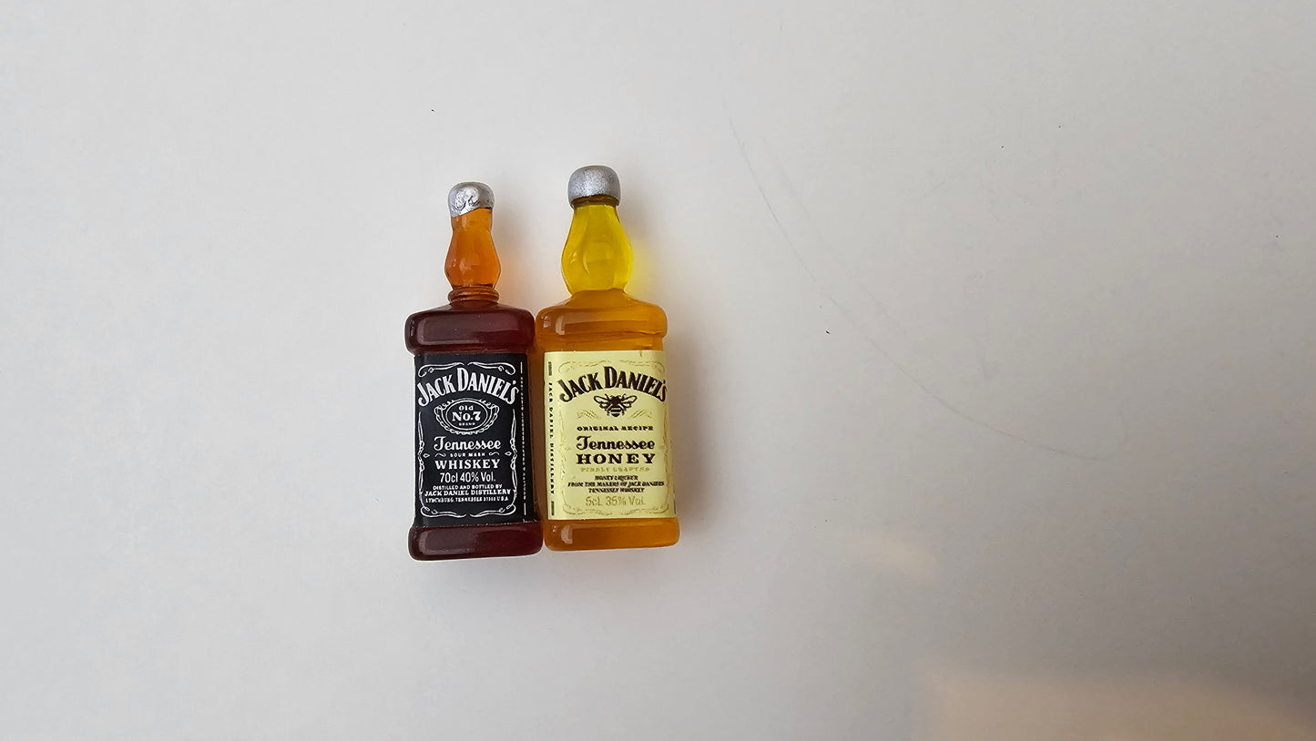 Scale size Jack Daniel's