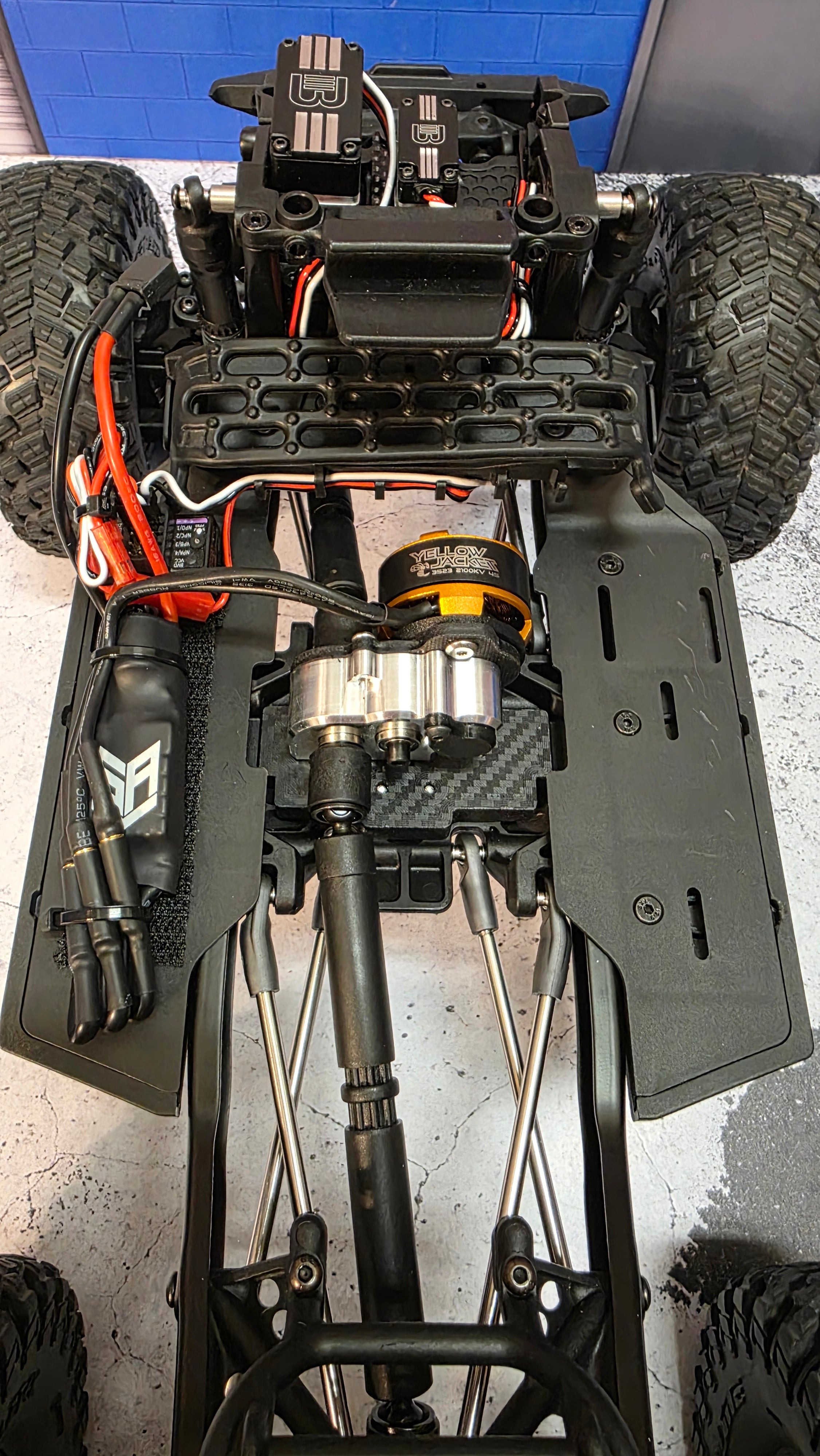 Axial scx10III Coyote and Base Camp Portal Transmission Mount kit