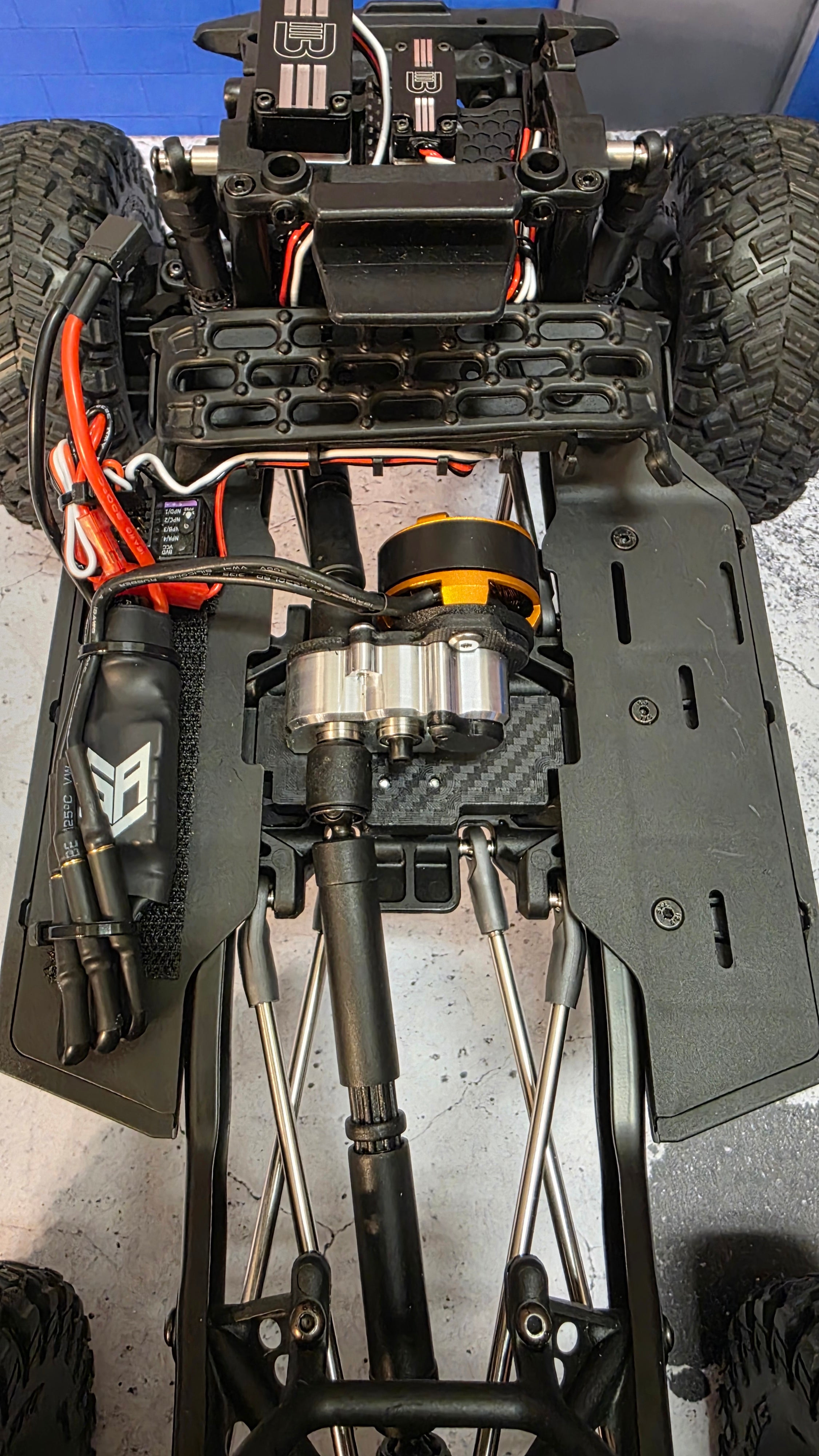 Axial scx10III Coyote and Base Camp Portal Transmission Mount kit